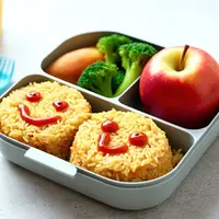 Omurice Mini (Nasi Goreng Bungkus Telur)./Copyright depositphotos.com/AI Generator