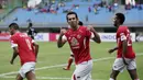 Pemain Semen Padang, Victor Juffo, melakukan selebrasi usai membobol gawang Bhayangkara FC pada laga Piala Presiden 2019 di Stadion Patriot, Jawa Barat, Minggu (3/3). Bhayangkara FC menang 4-2 atas Semen Padang. (Bola.com/M Iqbal Ichsan)