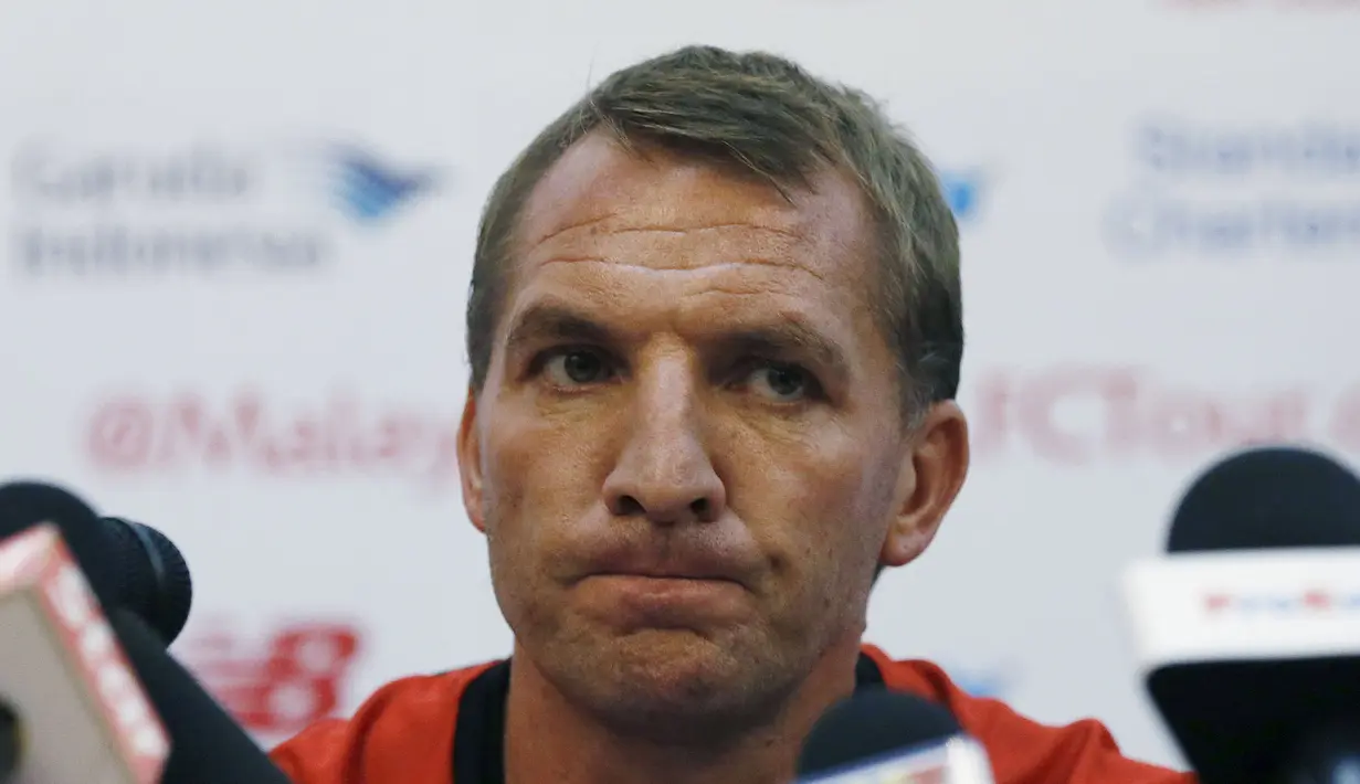 Pelatih Liverpool Brendan Rogers saat konferensi pers menjelang pertandingan persahabatan melawan Malaysia XI, di Kuala Lumpur, Malaysia,  Rabu  (22/7/ 2015).  Sebelumnya Liverpool telah menjalani tur nya di Australia dan Thailand. (REUTERS/Olivia Harris)