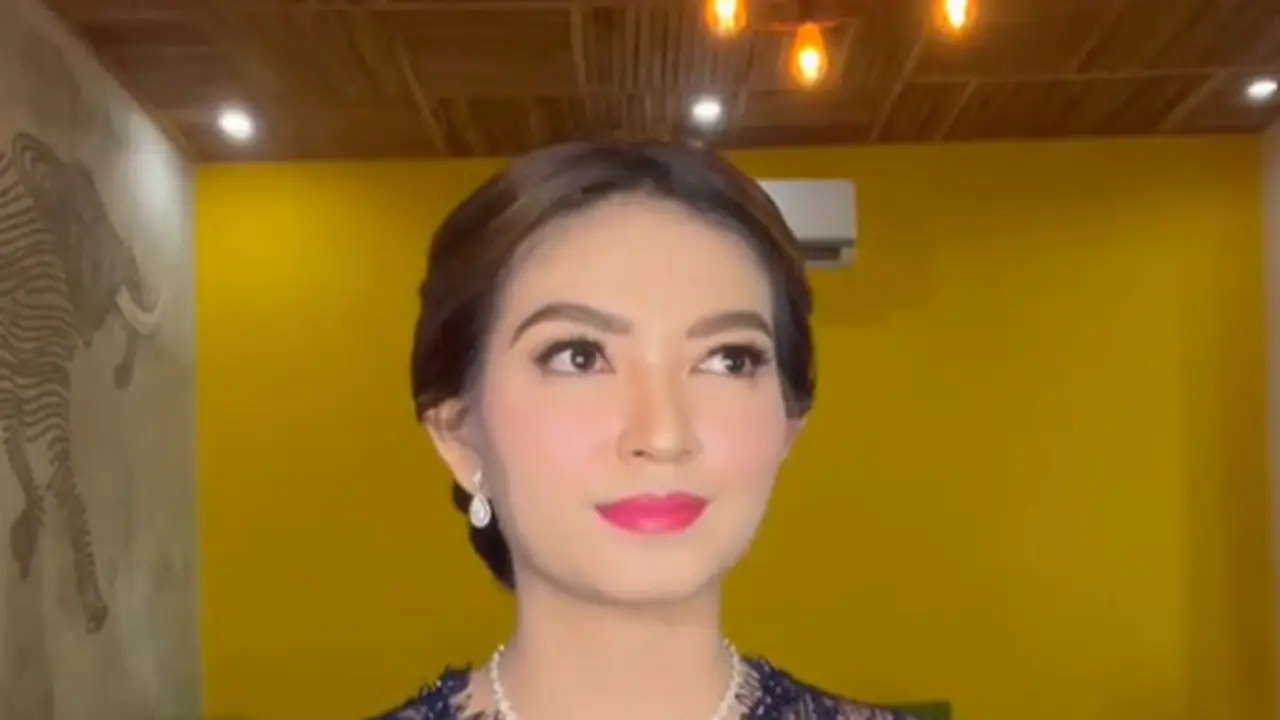 Pesona Cantik Selvi Ananda Kenakan Kebaya, Tidak Kalah dengan Adik Ipar Erina Gudono