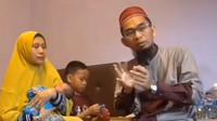 Ustadz Adi Hidayat bersama istrinya yang baru melahirkan anak ketiga. (Dok: TikTok&nbsp;@vaniamomkids)