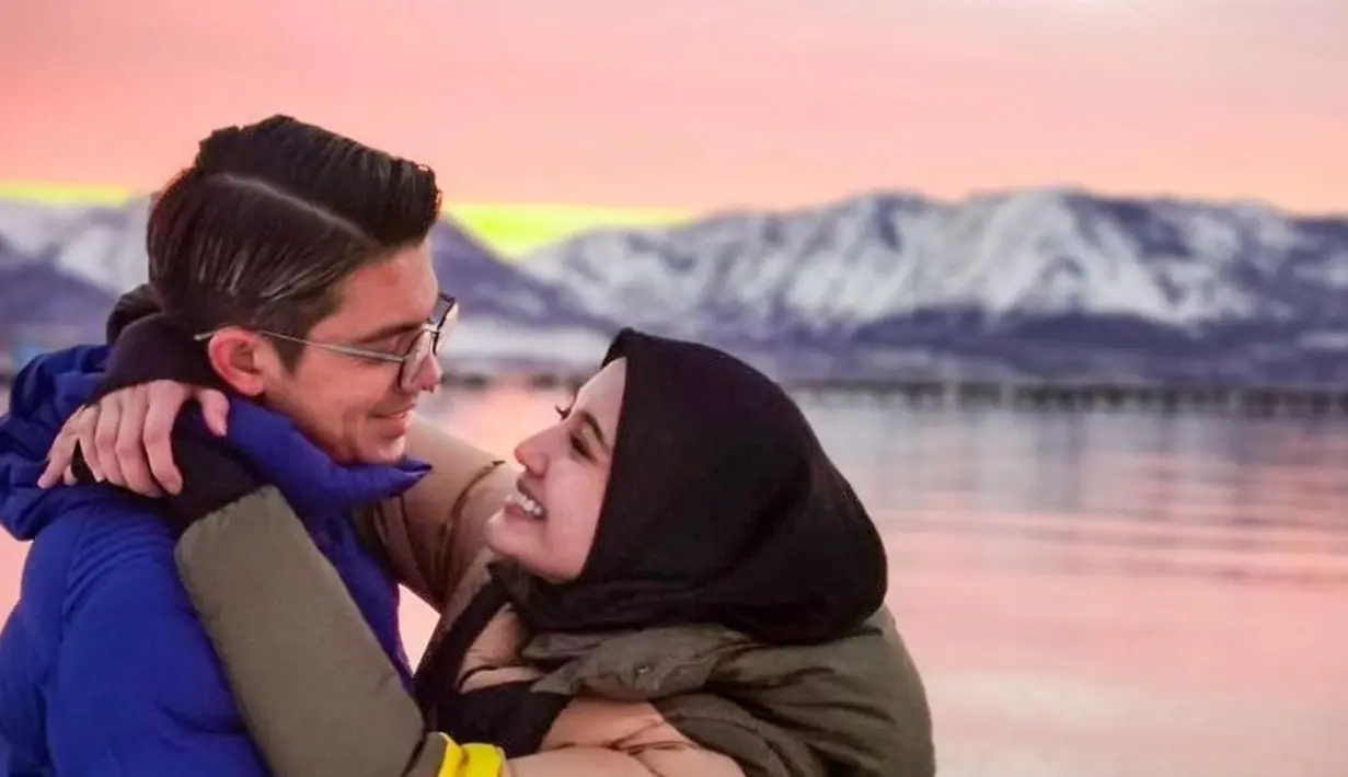 Zaskia Sungkar dan Irwansyah (Instagram/zaskiasungkar15)