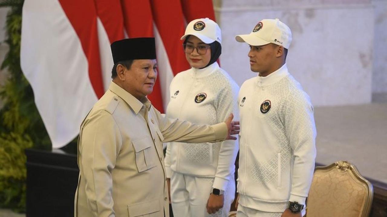 Gemilang! Lifter Indonesia Rizki Juniansyah Pecahkan Dua Rekor Dunia di SEA Games 2025