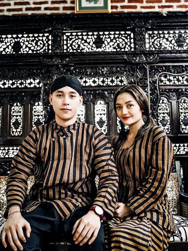 Siti Badriah dan Krisjiana Baharudin