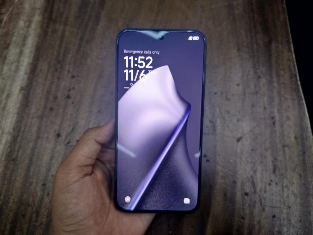 Xiaomi Indonesia resmi memperkenalkan Xiaomi 15T Series di BX Rink, Bintaro Jaya Xchange Ice Skating Rink, pada Kamis (6/11).