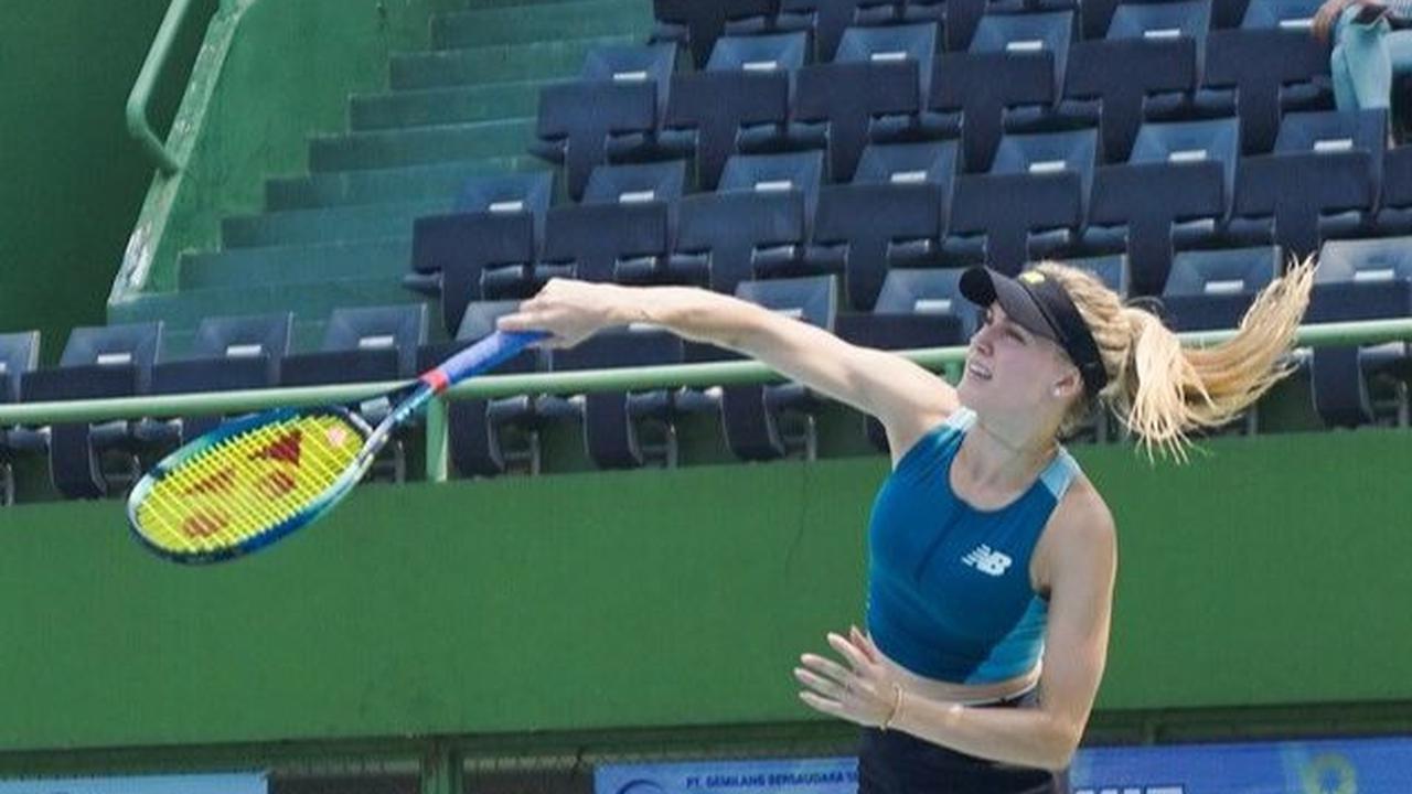 Eugenie Bouchard Terlihat Menikmati Pertandingan Melawan Luna Maya