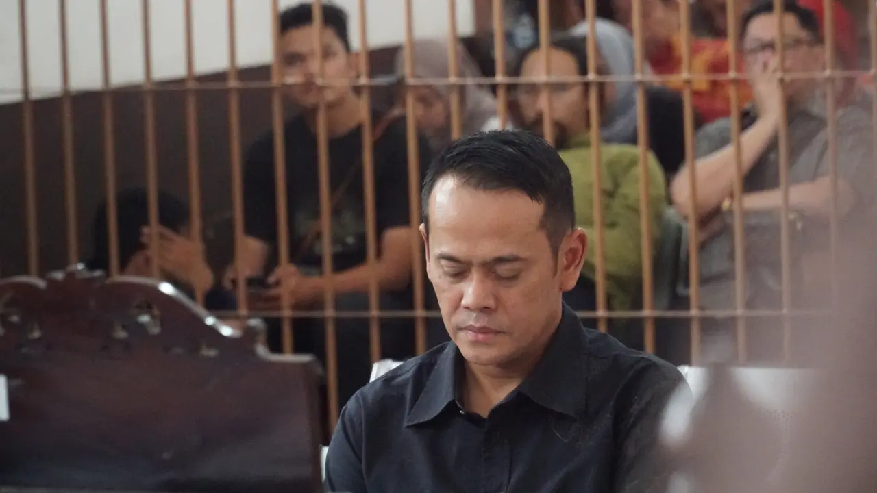 Fahmi Darmawansyah