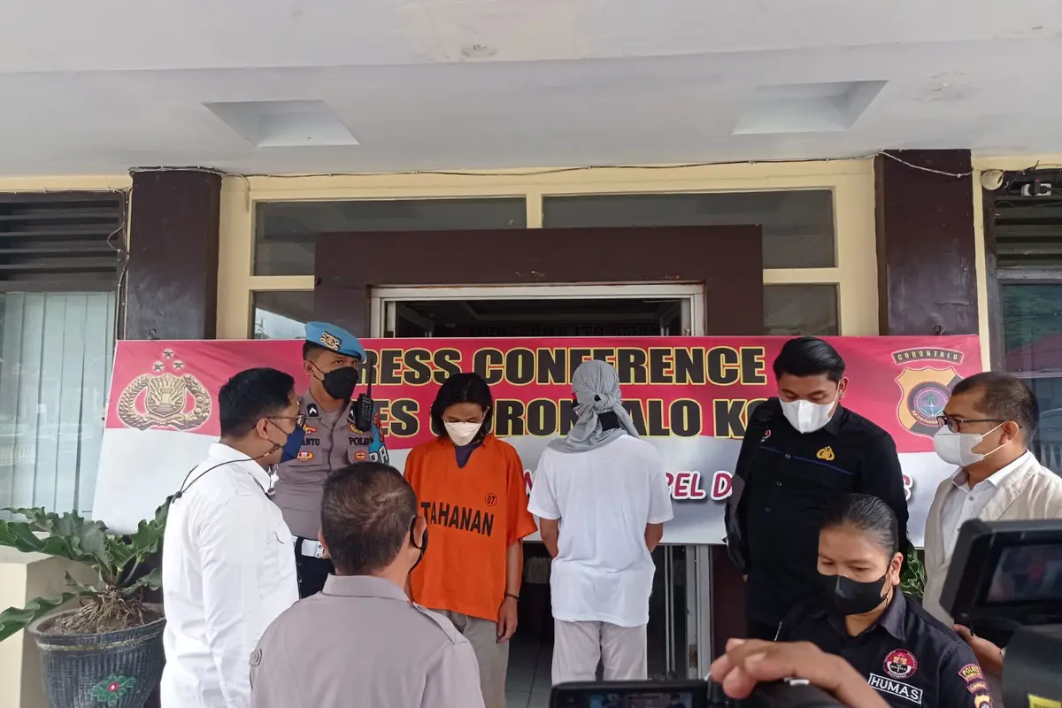 Polres Gorontalo Kota saat melakukan Konfrensi Pers terkait pembunuhan di Kota Gorontalo (Arfandi Ibrahim/Liputan6.com)
