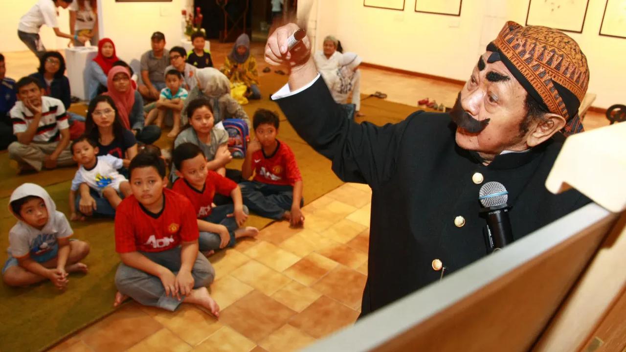 4. Menguasai Lima Bahasa
