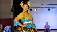 Natalia Yaya: Desainer Indonesia yang Mengguncang Dunia Fashion di Amerika