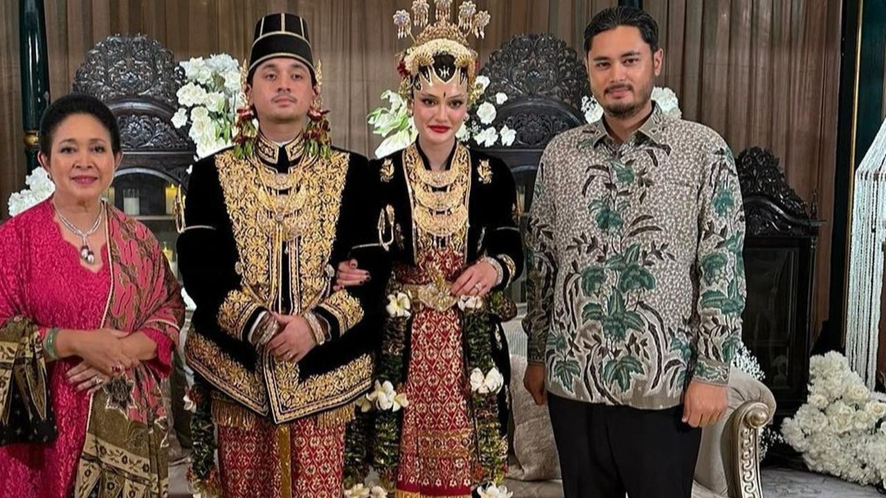 Anggun dan Elegan, Potret Titiek Soeharto Hadiri Pernikahan Anak Sultan Pahang Ditemani Keponakan Tampan