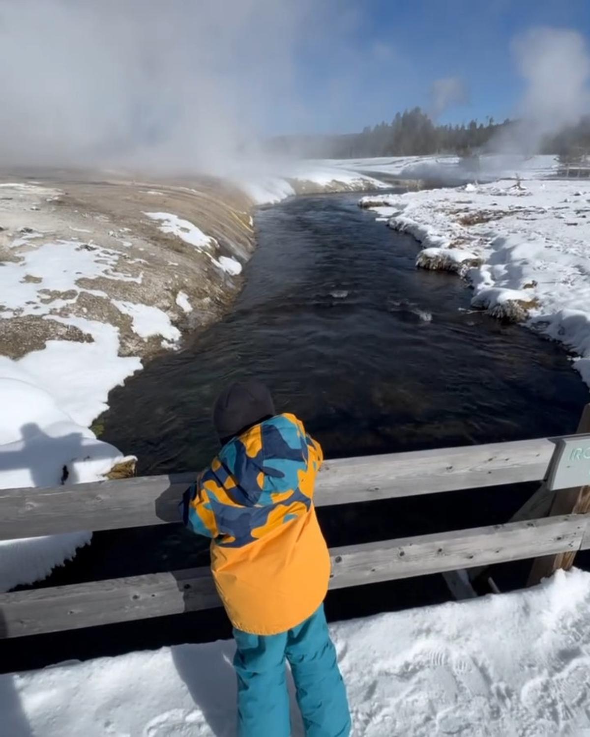 Potret Nikita Willy Ajak Issa Liburan ke Taman Nasional Yellowstone Tanpa Baby Nael
