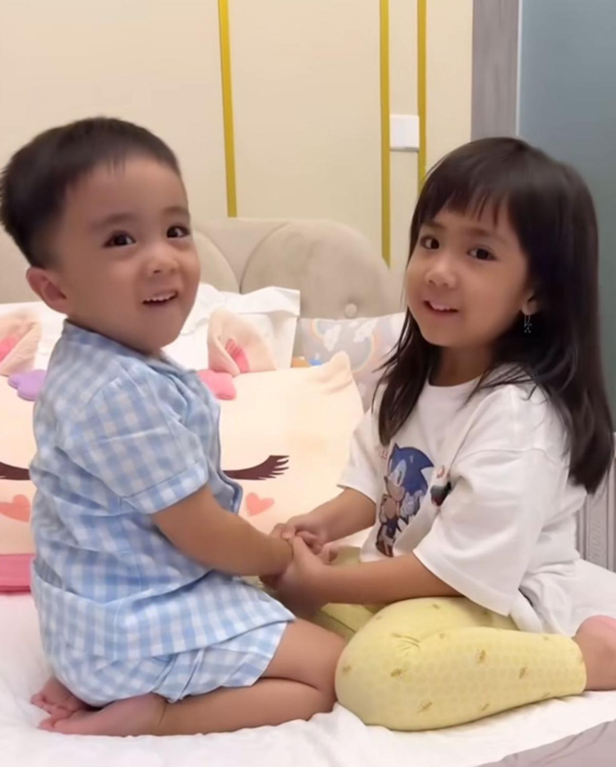 Gemas! Anak Sulung Momo Geisha Ajarkan Adik Berdoa, Endingnya Tak Terduga