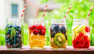 Bagi yang gemar membuat infuse water sendiri di rumah, Anda bisa mencoba minuman segar yang satu ini. (Foto: iStockphoto)