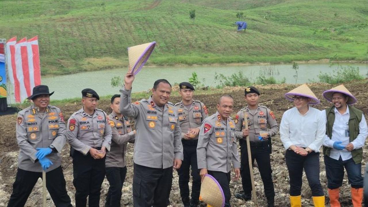 Polda Jabar Fasilitasi KUR Petani Jagung, Bebaskan Petani dari Jerat Tengkulak