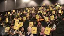 Suasana di dalam studio saat nobar di Blitz Megaplek, Jakarta, Sabtu (9/1/2016). Cinemaholic dan Lipton menggelar nonton bareng film Alvin and The Chipmunk. (Liputan6.com/Angga Yuniar)