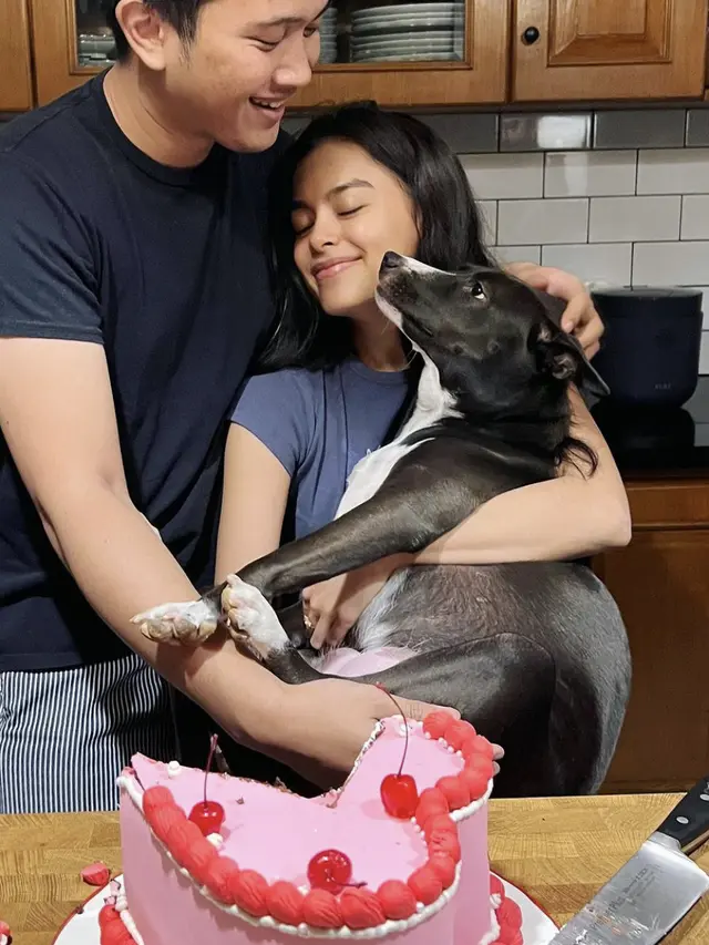 Momen ulang tahun Eva Celia, sumber Instagram: @sophia_latjuba88