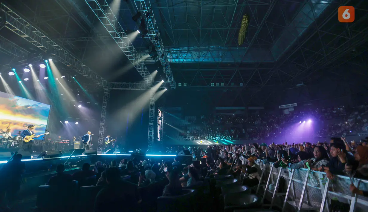 Grup musik UNGU tampil dalam konser 30 Tahun Berkarya bertajuk Waktu Yang Dinanti – Final Chapter di Tennis Indoor Senayan, Jakarta, Jumat (30/10/2026). Konser ini menjadi perayaan tiga dekade perjalanan UNGU di industri musik Indonesia. (KLY/Budy Santoso)