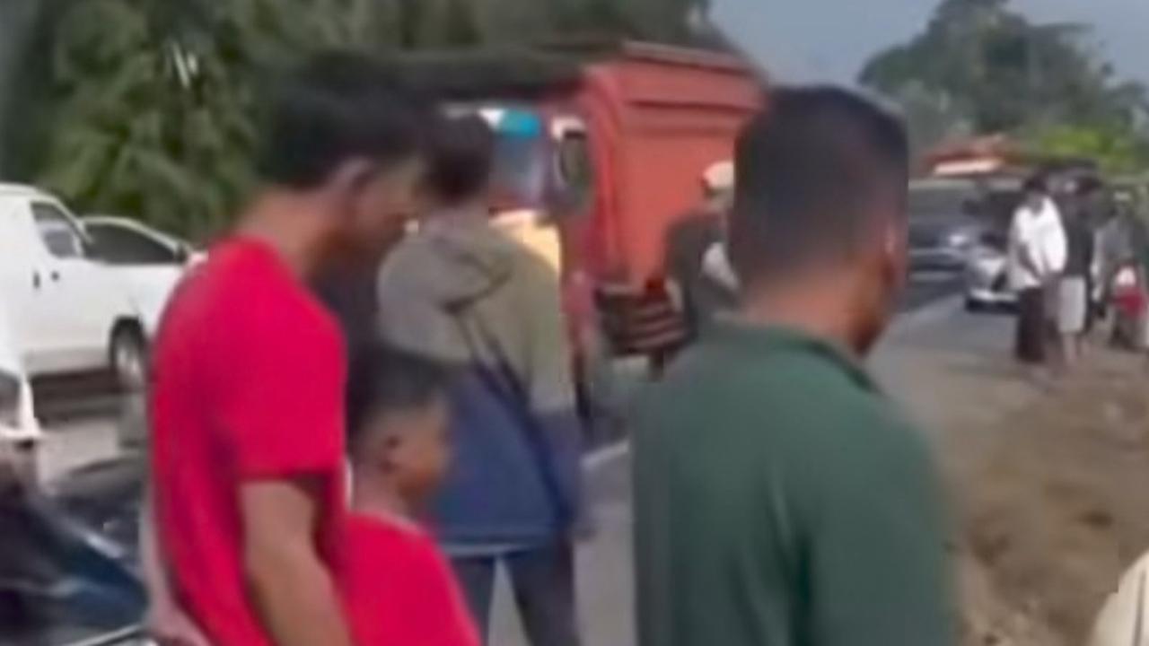 Bus Pemudik dari Sumbar ke Bandung Kecelakaan di Batanghari Jambi, Dua Orang Meninggal Dunia