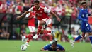 William Saliba kembali ke Arsenal dari masa peminjamannya di Marseille pada musim ini. Ia benar-benar menjadi duet maut bersama Gabriel Jesus. Saliba tercatat telah mencetak dua gol dan satu assist dari 10 penampilannya di Liga Inggris. (AFP/Getty Images/Rob Carr)
