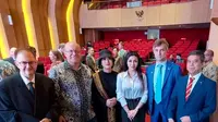 Selebgram Rekha Lena Foto Bareng Sejumlah Duta Besar, Dipuji Netizen Karena Bergaul Dengan Pejabat