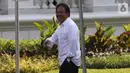 Menteri Agraria dan Tata Ruang Sofyan Djalil tiba di Istana, Jakarta, Selasa (22/10/2019). Sofyan melempar senyum kepada media jelang wawancara calon menteri Kabinet Kerja Jilid II bersama Presiden Joko Widodo. (Liputan6.com/Angga Yuniar)