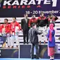 Indonesia meraih medali emas kata beregu putra pada Kejuaraan Karate Internasional WKF Series A 2022 di Istora Gelora Bung Karno, Senayan, Jakarta, Minggu, 20 November. (foto: PB FORKI)
