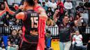 <p>Selebrasi pelatih Palembang Bank SumselBabel, Iwan Dedi Setiawan setelah timnya mencetak angka saat menghadapi Jakarta STIN BIN pada laga perebutan peringkat ketiga PLN Mobile Proliga 2024 di Indonesia Arena, Senayan, Jakarta, Minggu (21/7/2024). Palembang Bank SumselBabel menang 3-0 (25-17, 25-20, 25-18). (Bola.com/Bagaskara Lazuardi)</p>