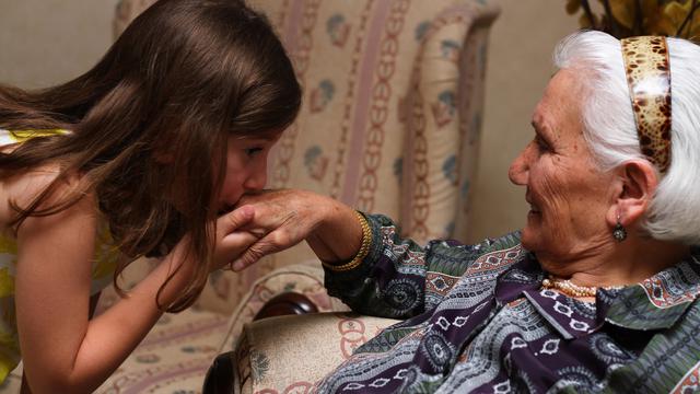 Ilustrasi silaturahmi Lebaran (iStock)