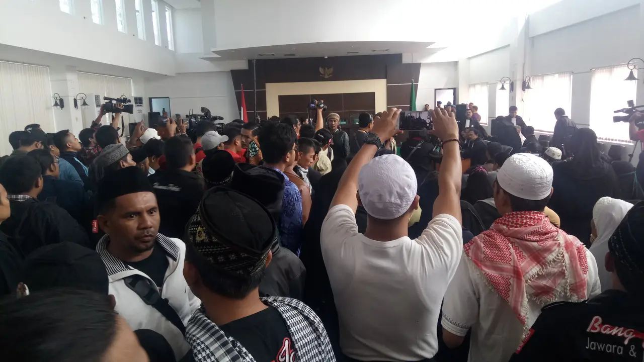 Suasana sidang vonis Buni Yani