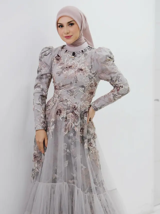Model Baju Pesta Muslimah ala Irish Bella