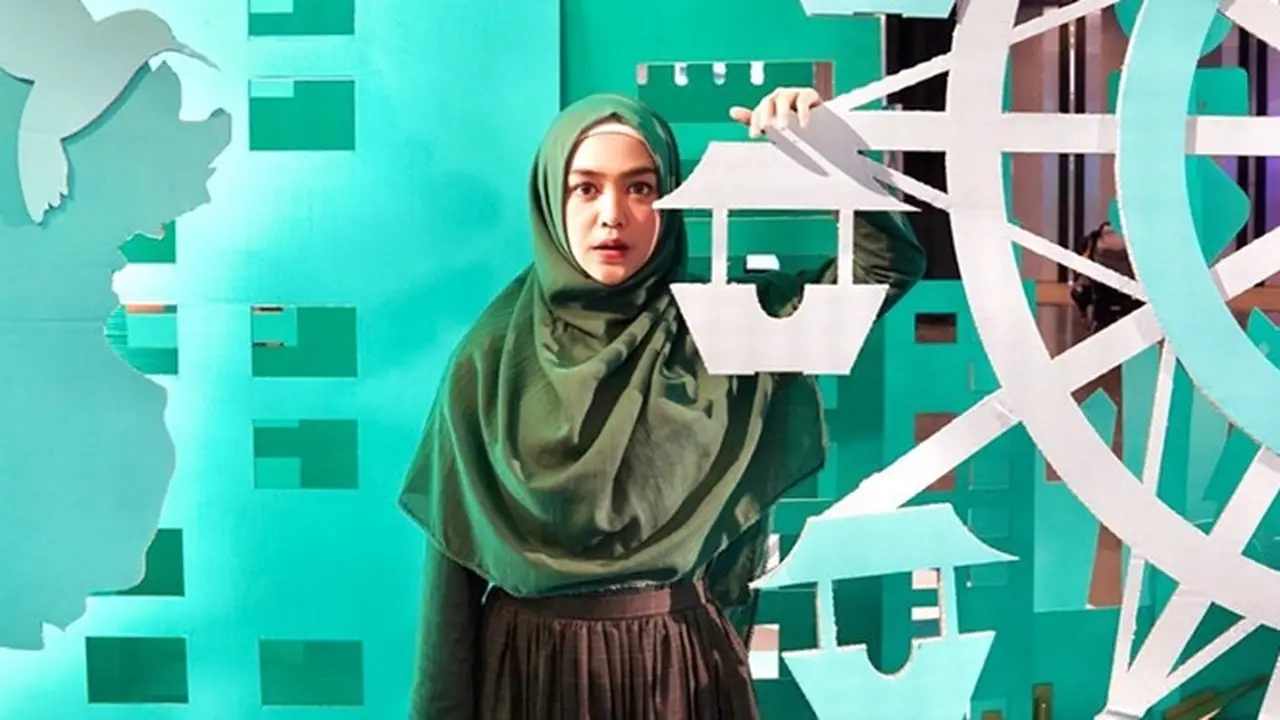 Akui Masih Belajar, Ini 5 Potret Cantik Ria Ricis Saat Pakai Cadar