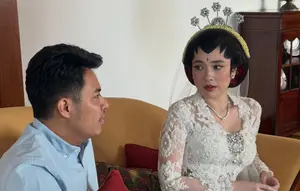 Potret Amanda Rigby di Momen Akad Nikah Dengan Andre Taulany