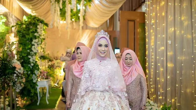 8 Inspirasi Gaun Pernikahan Muslimah ala Artis, dari Ria Ricis, Lesti Kejora hingga Cut Meyriska