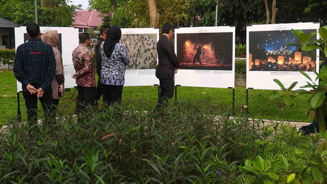 FOTO: Wamendagri  Bima Arya Tinjau Pameran APFI 2026 di Taman Siliwangi Cibinong