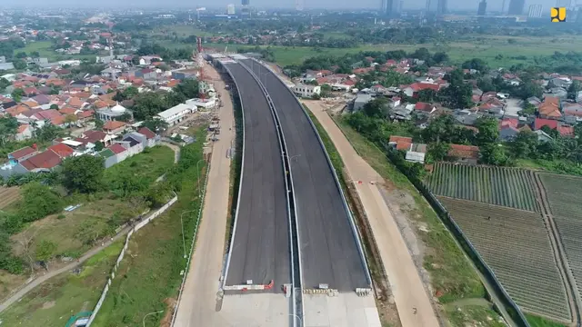 Tampak pengerjaan Jalan Tol Cengkareng-Batu Ceper-Kunciran sepanjang 14,19 km. Dok PUPR