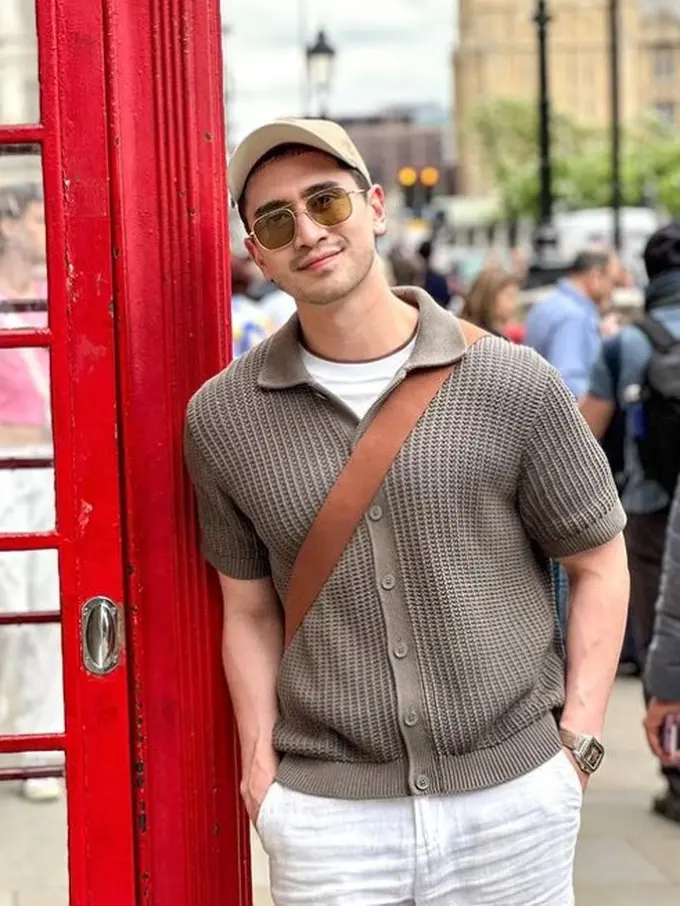 Verrell Bramasta menginap di hotel di Oxford (Instagram/bramastavrl)