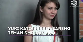 Seperti ini keseruan Yuki Kato saat jalani buka puasa bersama teman-temannya.