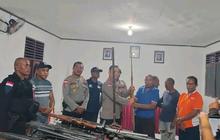 Warga Adonara Serahkan 57 Pucuk Senjata Rakitan ke Polisi, Jaga Kedamaian Pascakonflik
