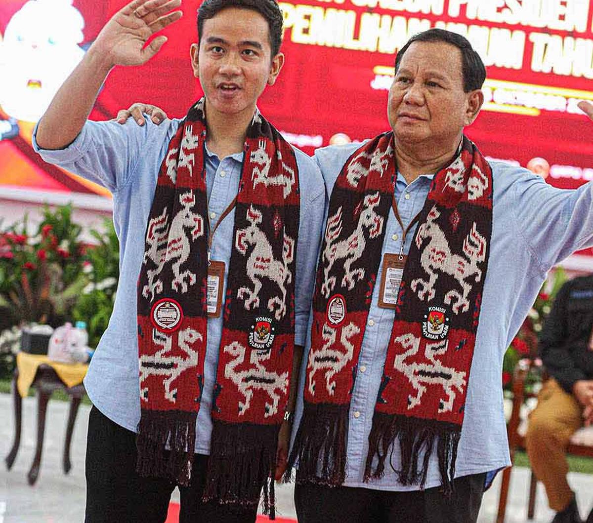 "Dijamin Mas Gibran menjadi perhatian semua, karena menarik," kata Airlangga di DPP Partai Golkar, Slipi, Jakarta Barat, Rabu (20/12) malam.