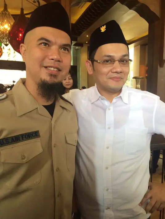 Bahkan, Dhani menunjuk Farhat Abbas sebagai kuasa hukumnya dalam kasus dugaan penghinaan terhadap presiden saat orasi  pada aksi 4 November 2016 silam. (Istimewa)