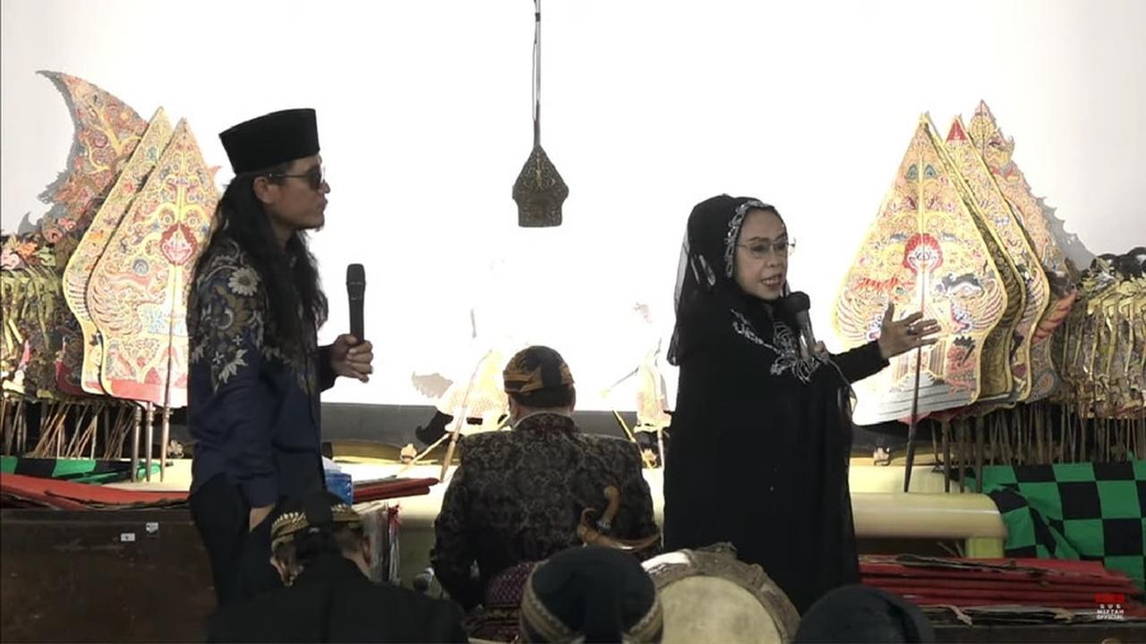 7 Fakta Yati Pesek yang Viral Direndahkan oleh Gus Miftah, Masih Tetap Berkarya di Usia 72 Tahun - Salah Satu Seniman Legendaris Tanah Air