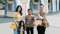 Ruben Onsu dan Sarwendah jalani prosesi adat di Nusa Tenggara Timur untuk adopsi Betrand Peto. (Sumber: Instagram/@ruben_onsu)