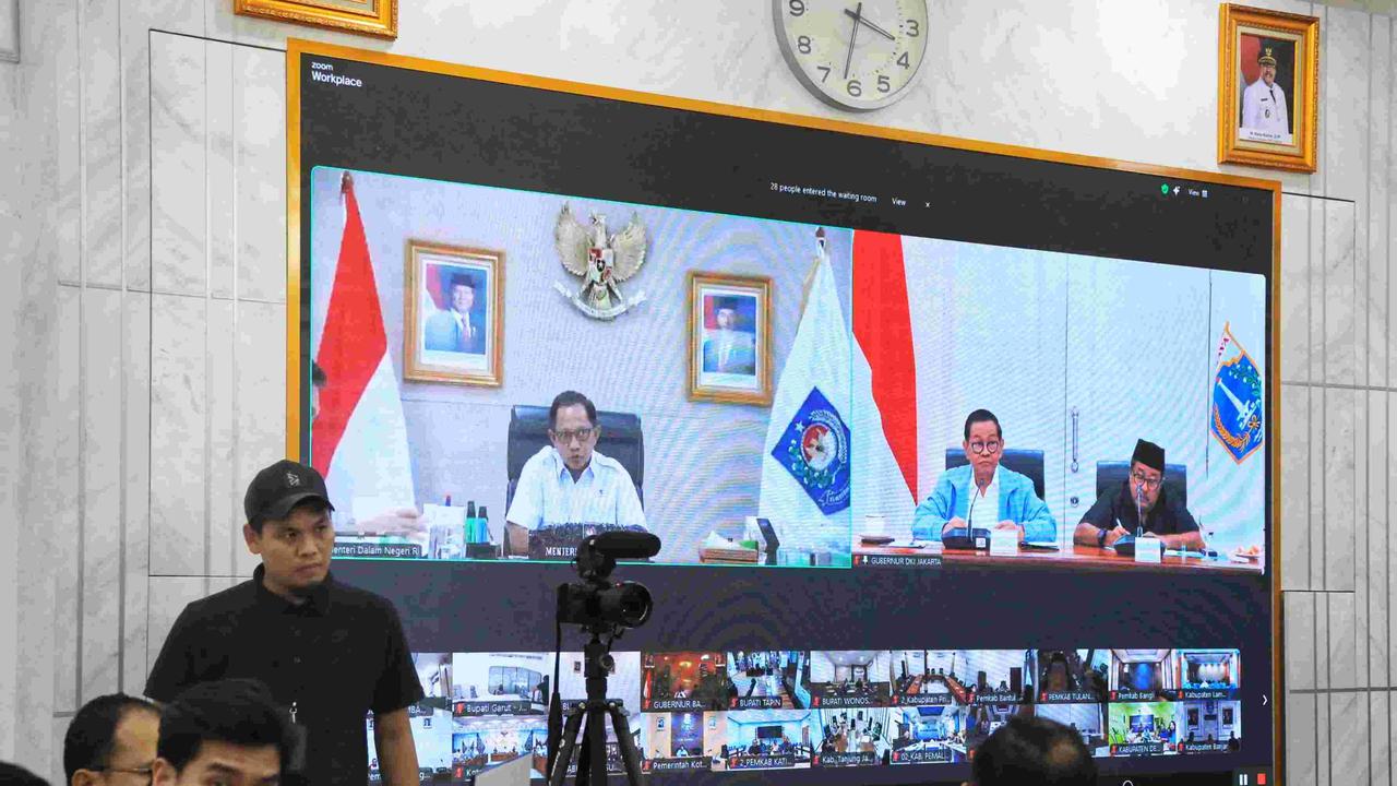 Situasi Belum Kondusif, Mendagri Larang Kepala Daerah Bepergian ke Luar Negeri