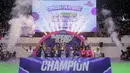 SMAN 8 Makassar berhasil keluar sebagai juara AXIS Nation Cup 2023 setelah mengalahkan SMK Nusantara Jakarta pada laga grand final di Istora Senayan, Jakarta, Minggu (15/10/2023) malam WIB. (Bola.com/Bagaskara Lazuardi)
