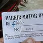 6 Tarif Parkir Ini Nyeleneh Banget, Bikin Tepuk Jidat (sumber: FB Parto Midin)