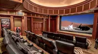Mini bioskop ini membuat Anda bisa merasakan sensasi menonton di bioskop secara lebih privat.