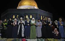 5 Keistimewaan Malam Lailatul Qadar, Momen Penuh Peluang Spiritual yang Tak Boleh Disia-Siakan