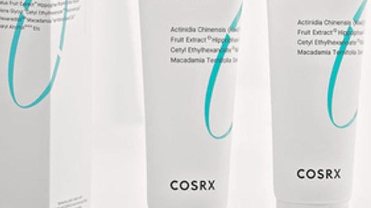 10. COSRX Refresh AHA BHA Vitamin C Daily Cream<br>