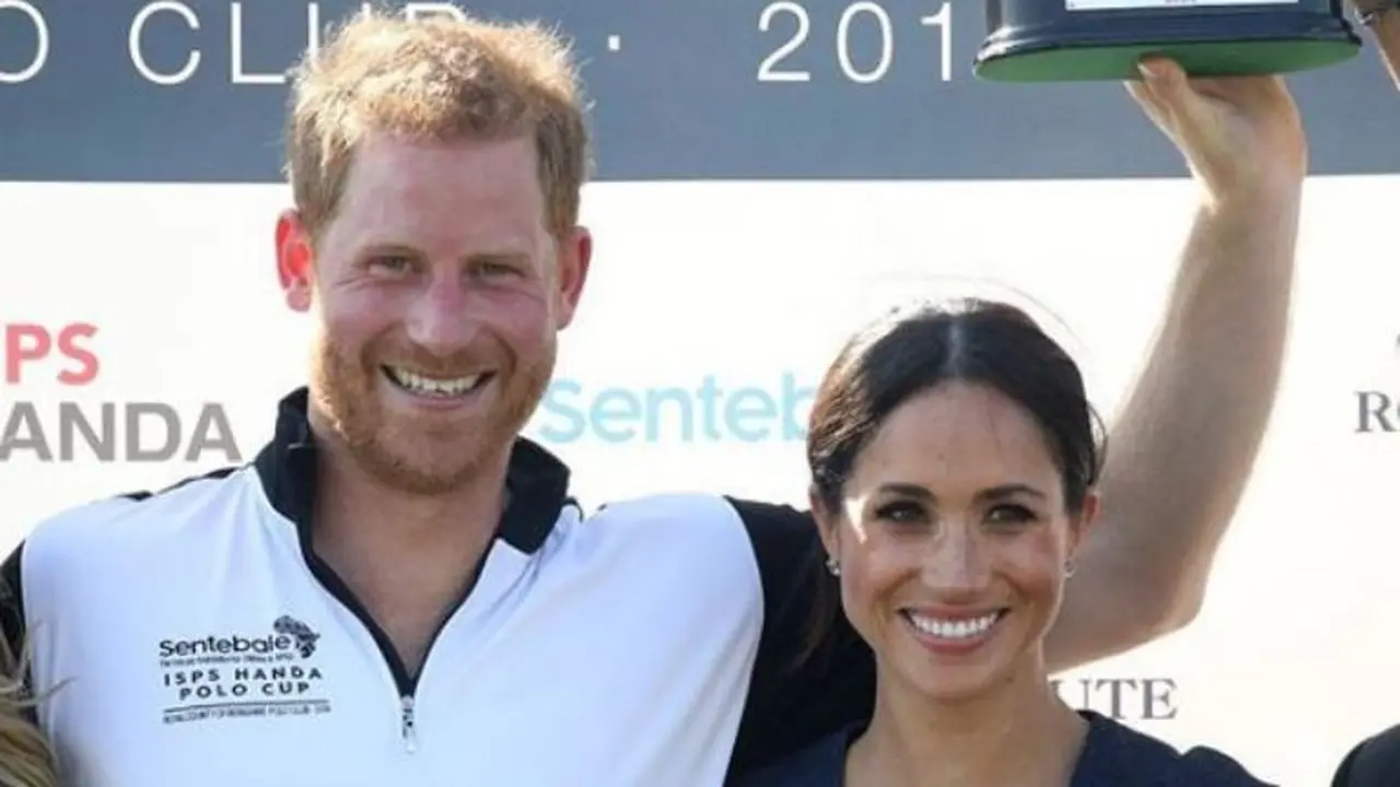 Pangeran Harry-Meghan Markle